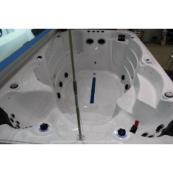 Плавательный спа-бассейн JNJ Spas California Light